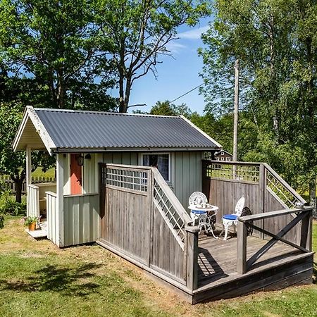 Two Small Guest Houses By Lake Rent Out As One Hjo Exteriér fotografie